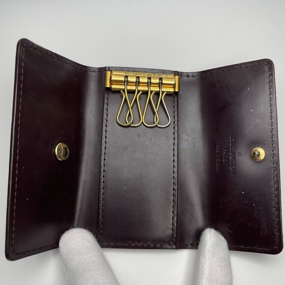 Louis Vuitton Monogram Vernis Patent Leather 4-Key Case - Amarante - Preowned - Picture 4 of 13